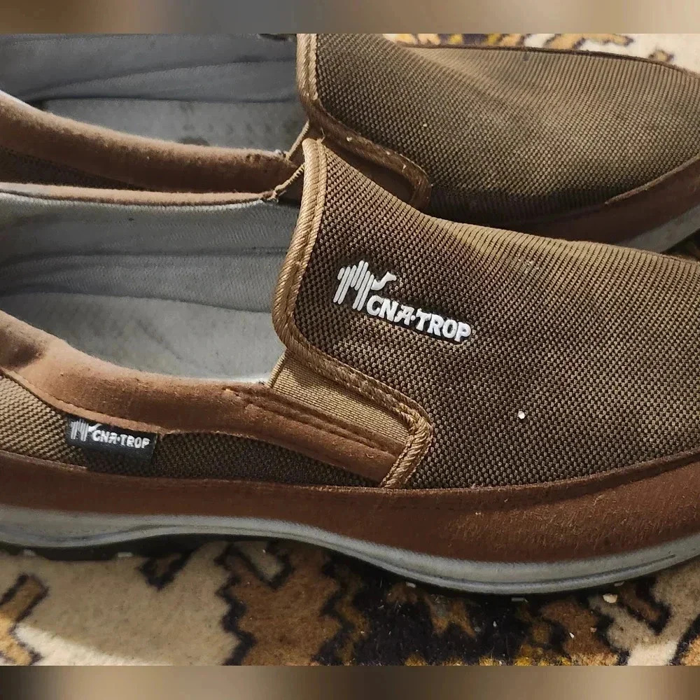 Like new cnatrop size 45 shoes